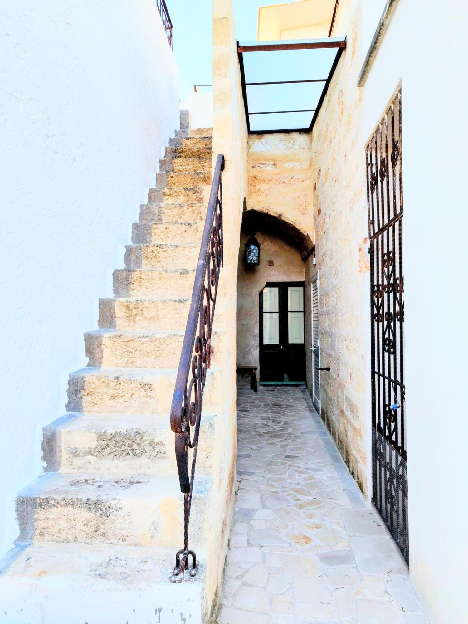 The Art Of Leo Bed and Breakfast Lucugnano Εξωτερικό φωτογραφία