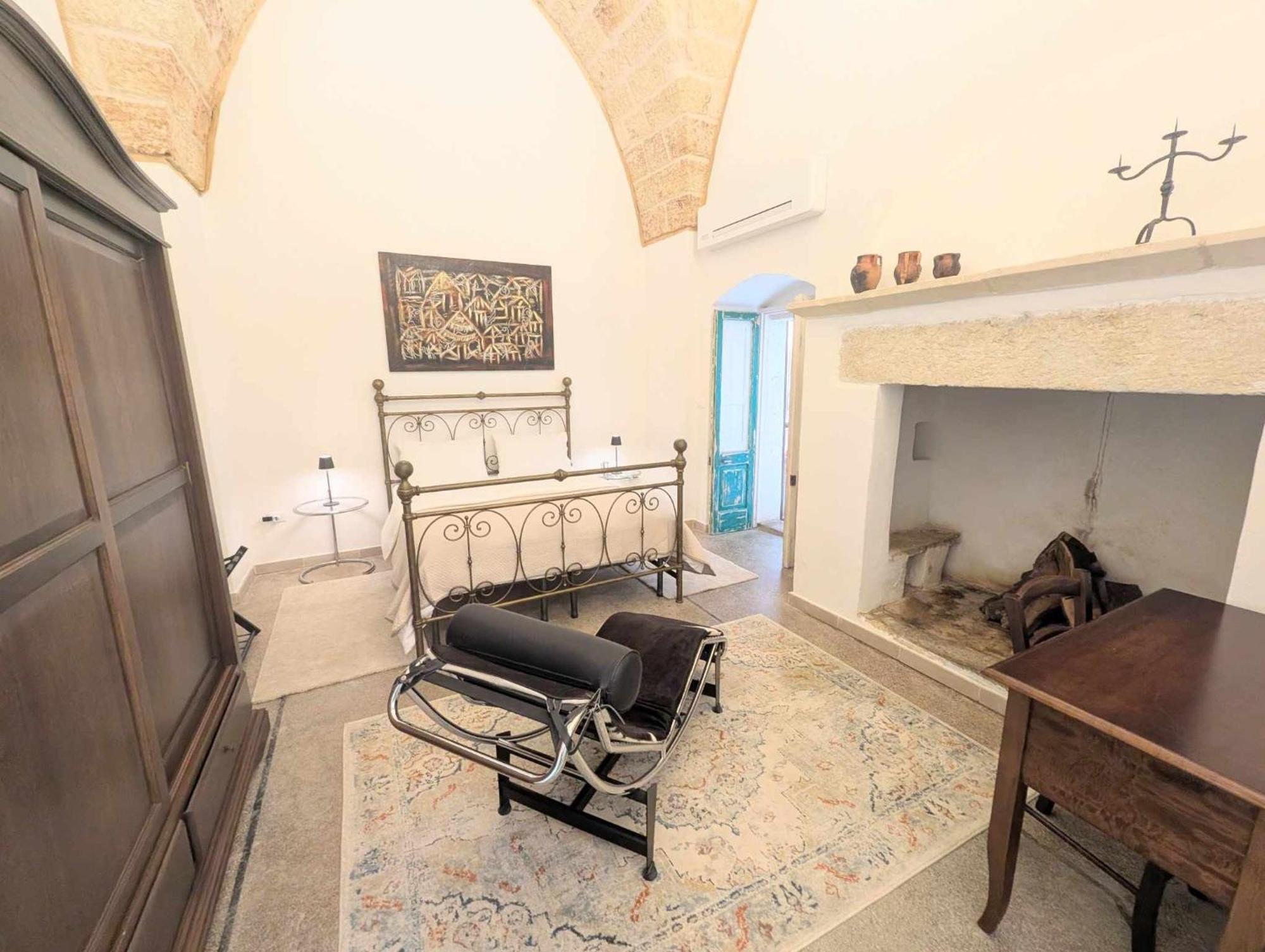 The Art Of Leo Bed and Breakfast Lucugnano Εξωτερικό φωτογραφία
